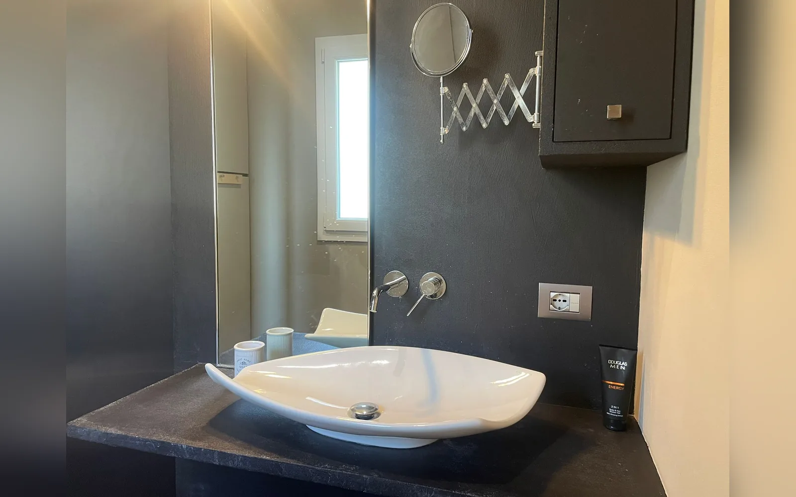Bagno privato — Casa Montenero, Imperia (Piemonte) (foto 4)